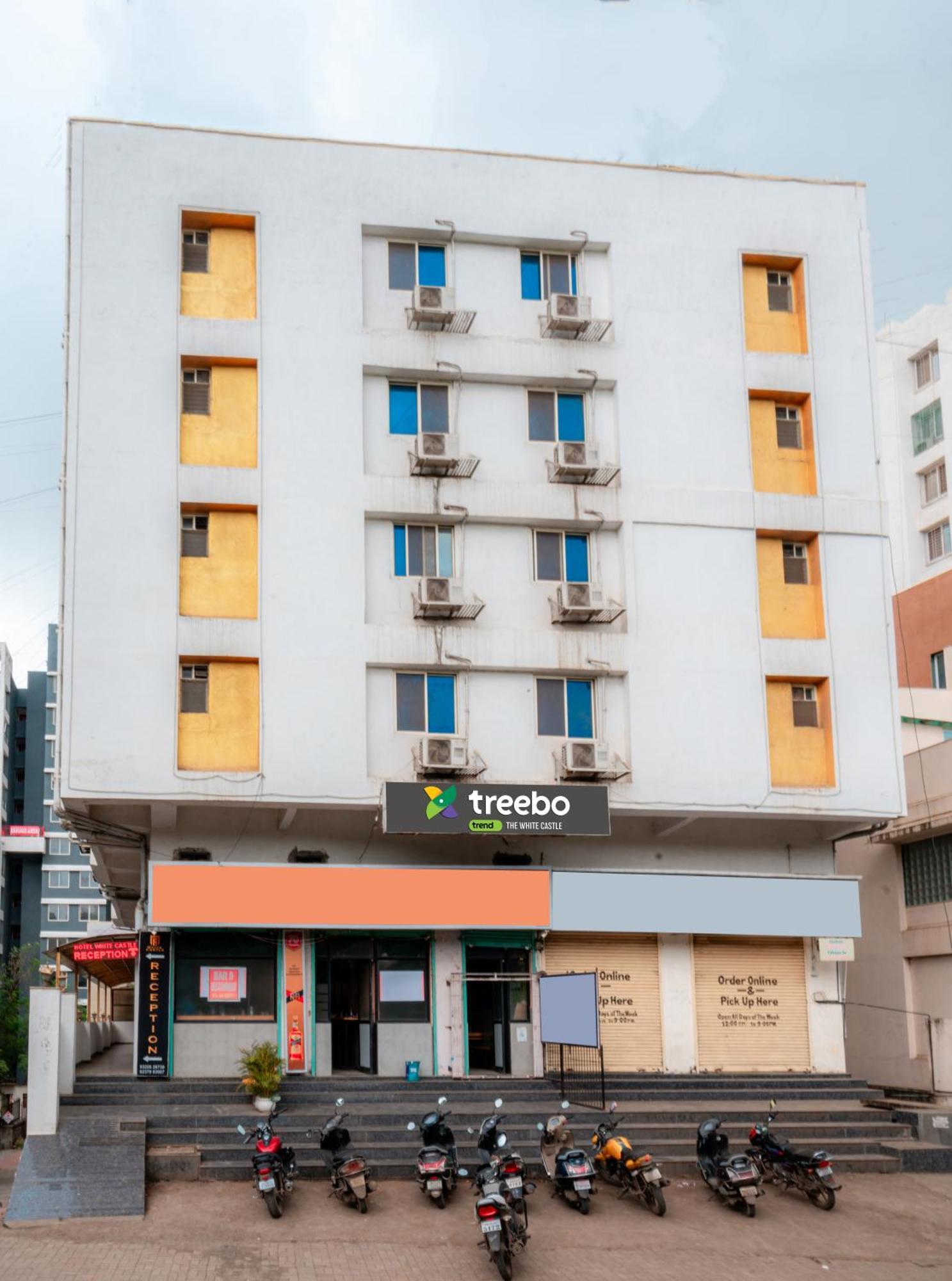Treebo Trend The White Castle Otel Pune Dış mekan fotoğraf